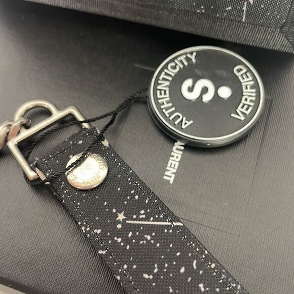 Yves Saint Laurent Black Stars Wallet With Chain and Box - Picture 3 of 8